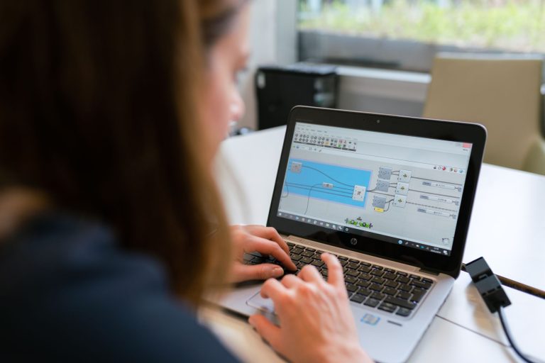 Connexaflow, à quoi sert cette — interface logiciel gestion flux de données